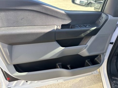 New 2026 Ford F250 XL w/ XL Chrome Package image 26