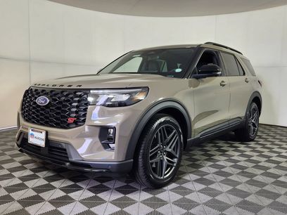 New 2026 Ford Explorer ST w/ Sun And Sound Package