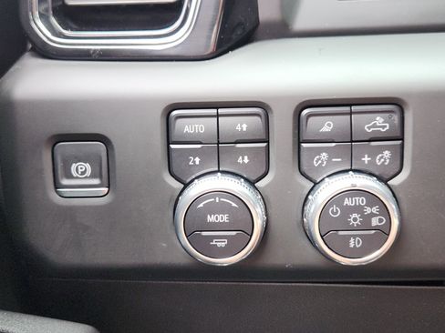 Used 2025 GMC Sierra 1500 AT4 AWD/4WD image 23