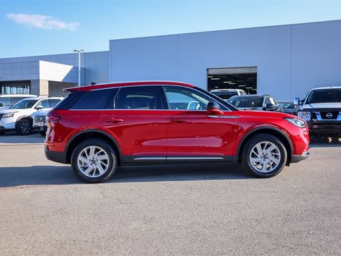 Used 2022 Lincoln Corsair FWD image 4