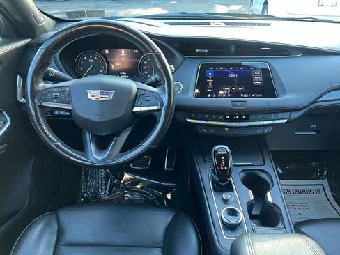 Used 2021 Cadillac XT4 Sport image 11