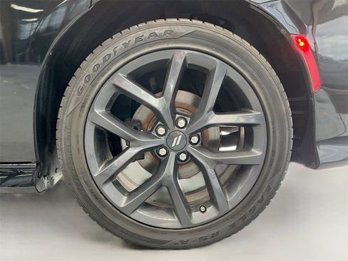 Used 2022 Dodge Charger R/T w/ Blacktop Package image 29