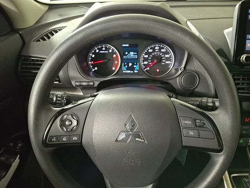 Used 2023 Mitsubishi Eclipse Cross LE AWD/4WD image 18