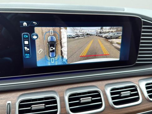 New 2026 Mercedes-Benz GLS 450 4MATIC image 15