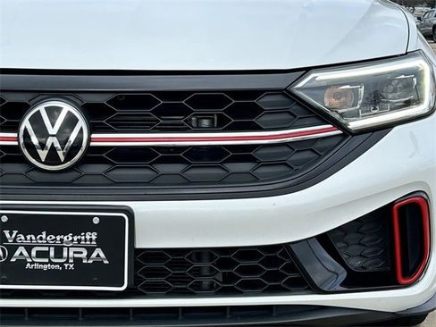 Used 2022 Volkswagen Jetta GLI Autobahn image 9