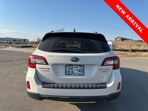 Used 2017 Subaru Outback 3.6R Touring w/ Popular Package #5A image 4