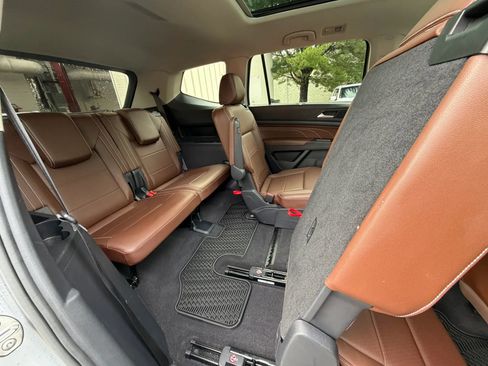 Used 2022 Volkswagen Atlas SEL AWD/4WD image 23