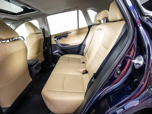 Used 2025 Toyota RAV4 XLE Premium FWD image 8