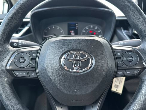 Used 2024 Toyota Corolla LE FWD image 32