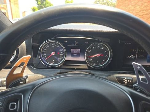 Used 2017 Mercedes-Benz E 300 image 10