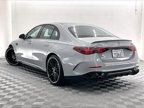 Used 2026 Mercedes-Benz E 53 AMG e 4MATIC Sedan image 10