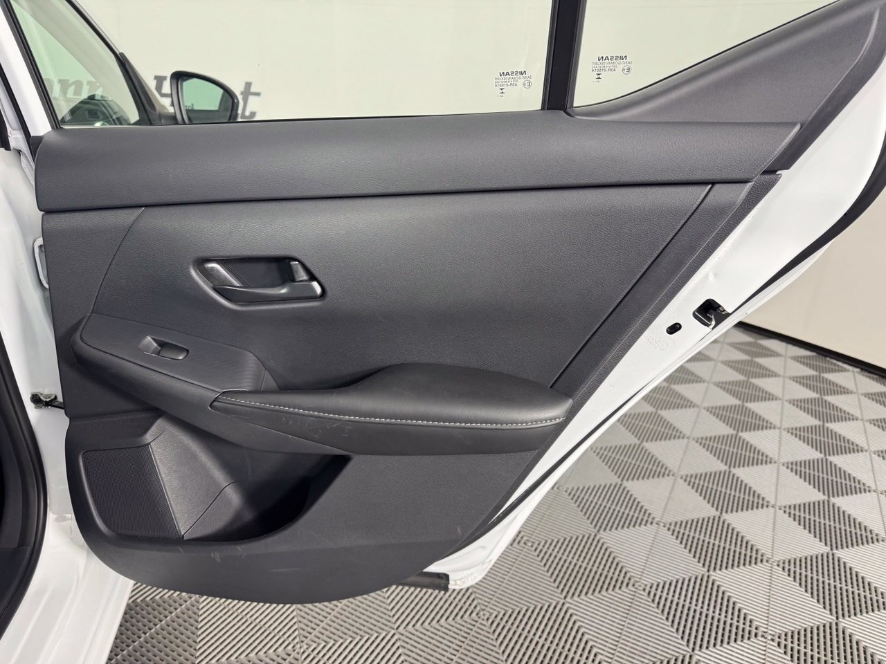 Used 2025 Nissan Sentra S FWD image 27