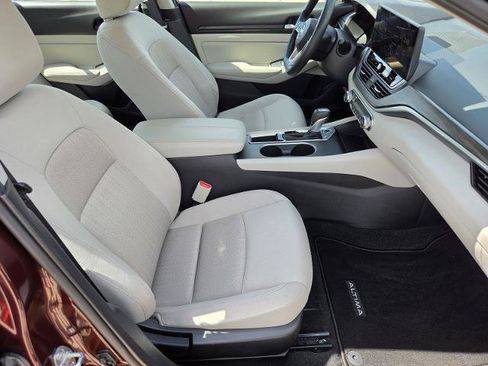Certified 2025 Nissan Altima 2.5 SV w/ SV Special Edition Package FWD image 15