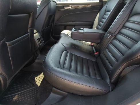 Used 2019 Ford Fusion SEL FWD image 24