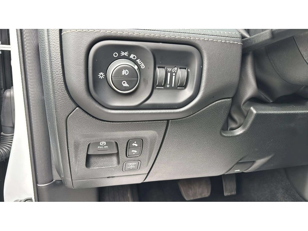 Used 2025 RAM 1500 Limited w/ Bed Utility Group AWD/4WD image 16