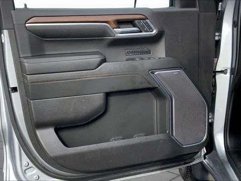 Used 2024 Chevrolet Silverado 1500 High Country AWD/4WD image 22