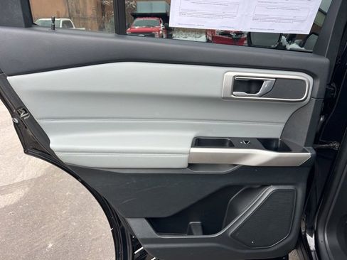 Used 2023 Ford Explorer XLT w/ Equipment Group 202A image 17