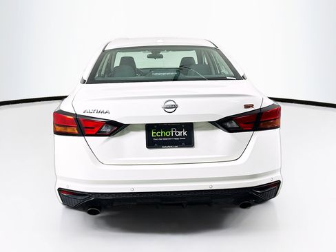 Used 2024 Nissan Altima 2.5 SR image 7