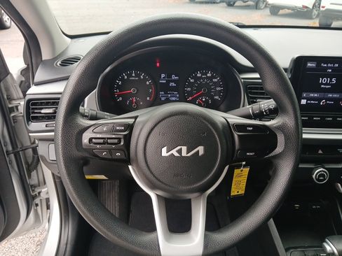 Used 2022 Kia Rio LX image 22