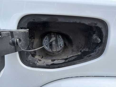 Used 2021 Jeep Gladiator Overland w/ Trailer Tow Package image 15