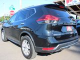 Used 2017 Nissan Rogue SV w/ Sun & Sound Touring Package image 4