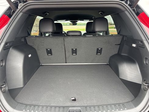 New 2026 GMC Terrain AT4 w/ Technology Package II image 12