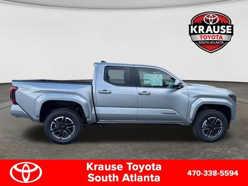 New 2026 Toyota Tacoma 4x4 Double Cab image 9