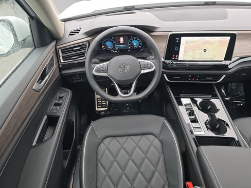 New 2026 Volkswagen Atlas SEL Premium R-Line AWD/4WD image 19