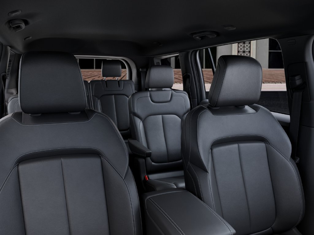 New 2026 Jeep Grand Cherokee L Limited AWD/4WD image 26