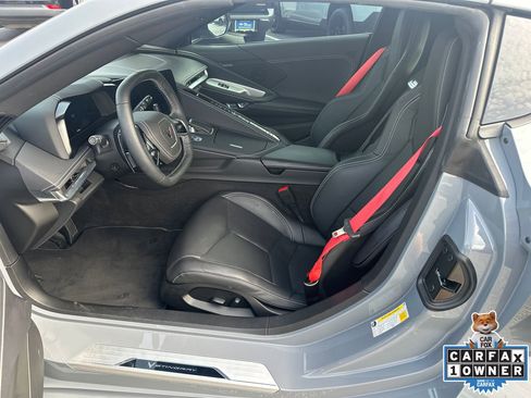 Used 2025 Chevrolet Corvette Stingray Coupe w/ Z51 Performance Package image 9