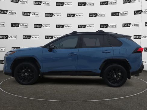 Used 2022 Toyota RAV4 XSE image 3