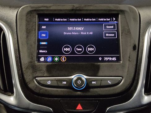 Used 2020 Chevrolet Equinox LT AWD/4WD image 25
