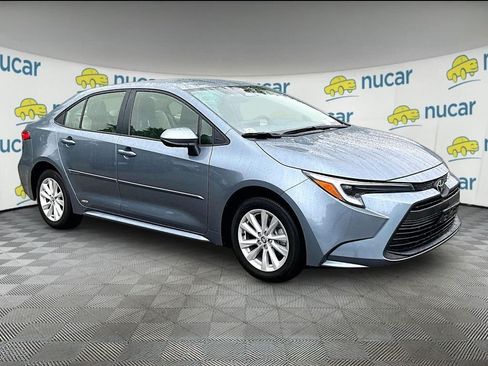 Used 2026 Toyota Corolla LE w/ LE Premium Package AWD/4WD image 1