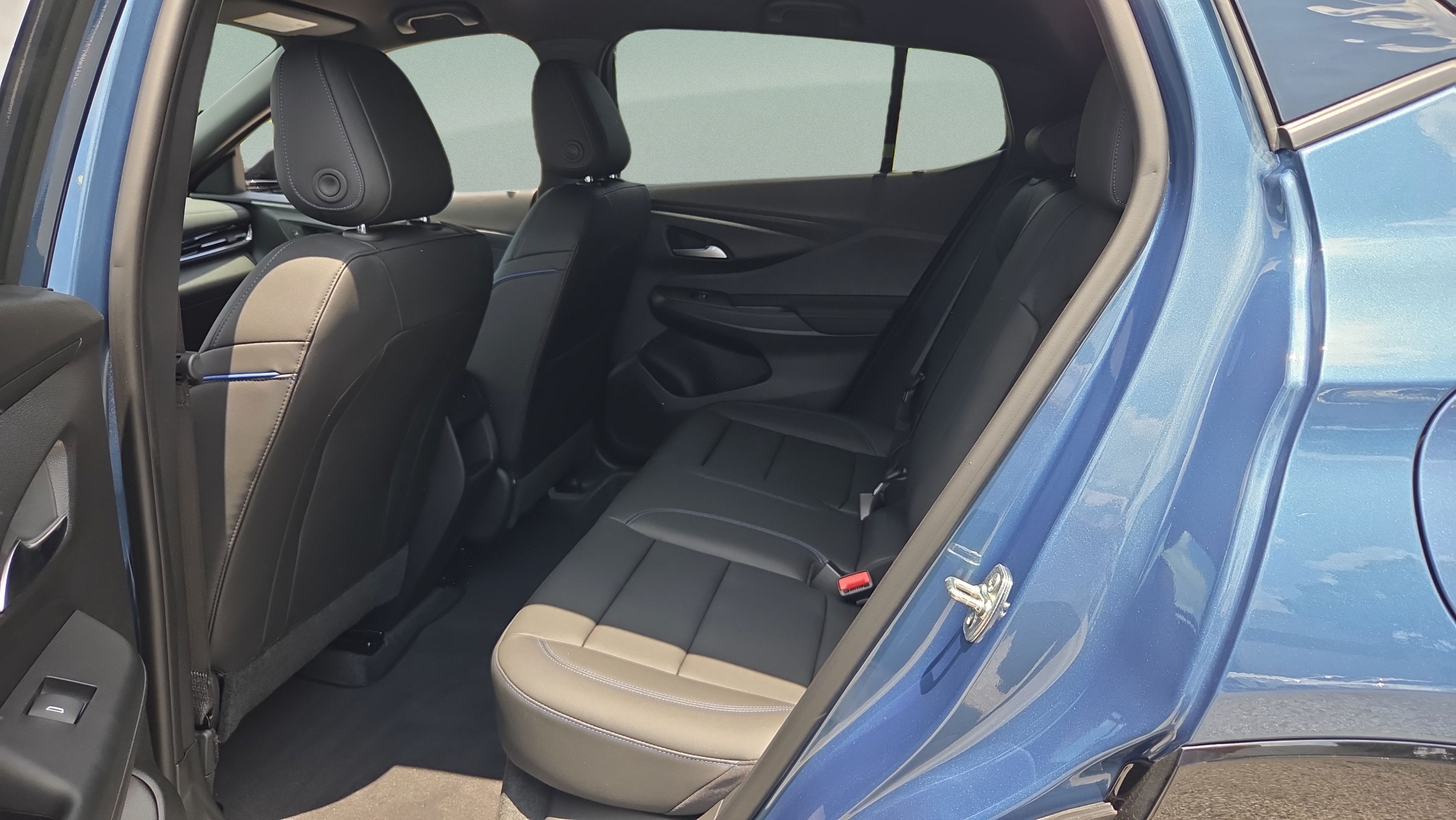 New 2026 Buick Envista Sport Touring w/ Convenience I Package FWD image 11