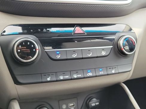Used 2020 Hyundai Tucson Value FWD image 27