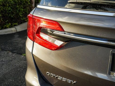 Used 2023 Honda Odyssey EX-L image 7