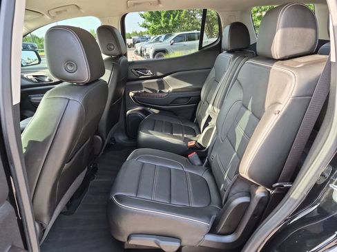 Used 2021 GMC Acadia Denali w/ Denali Technology Package FWD image 35