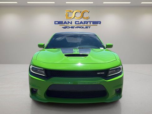 Used 2017 Dodge Charger R/T RWD image 8