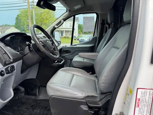 Used 2017 Ford Transit 150 130 Low Roof RWD image 21
