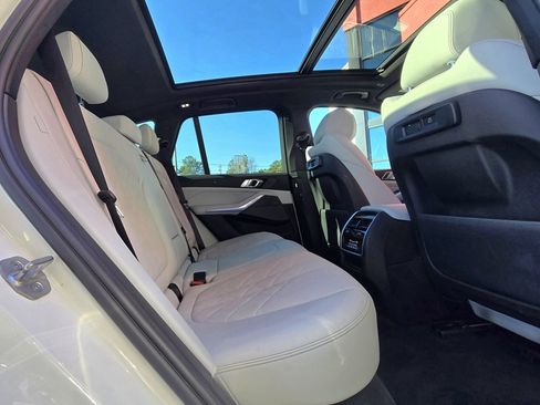 Used 2023 BMW X5 sDrive40i w/ M Sport Package image 17