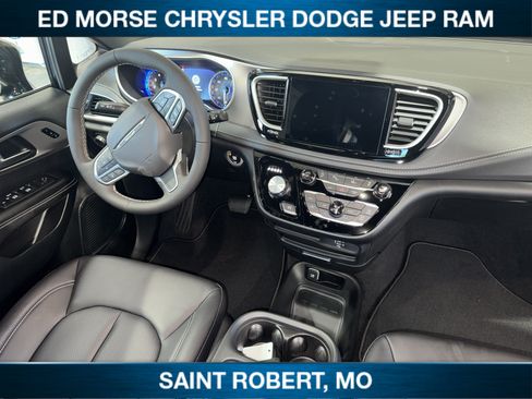 New 2027 Chrysler Pacifica Select AWD/4WD image 31