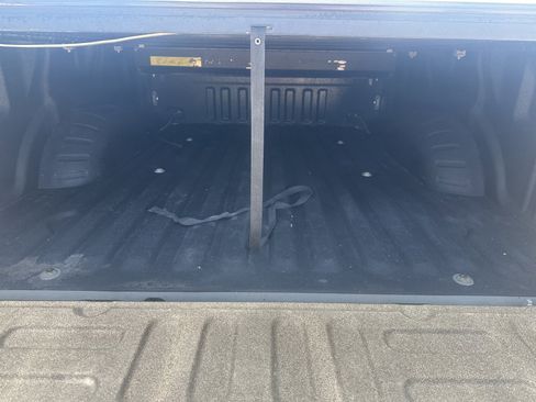 Used 2017 Ford F250 Lariat w/ Chrome Package AWD/4WD image 9