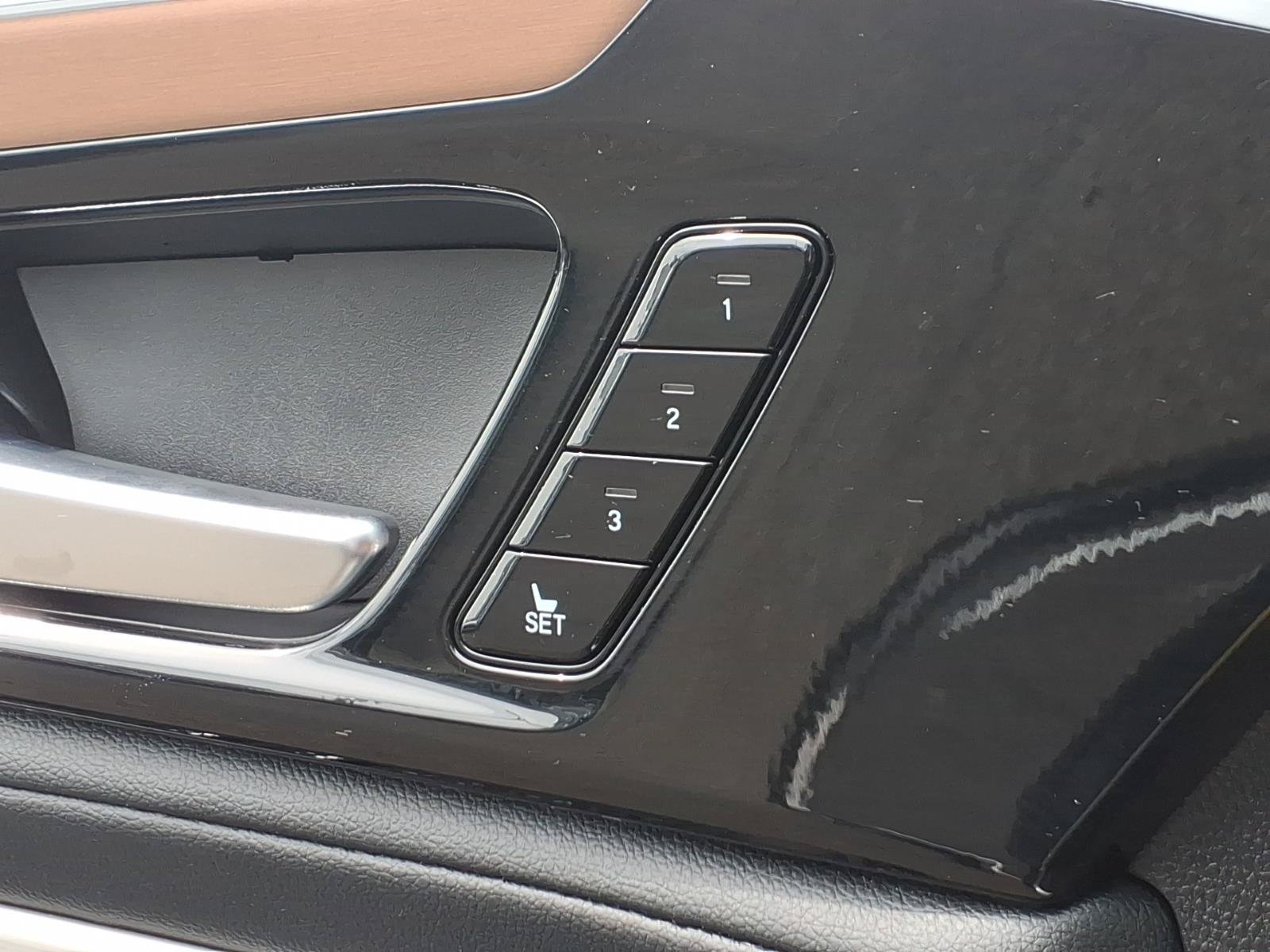 Used 2022 Acura MDX SH-AWD image 24