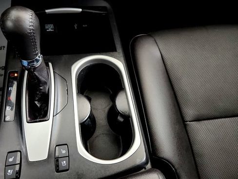 Used 2018 Acura RDX w/ Advance Package AWD/4WD image 28