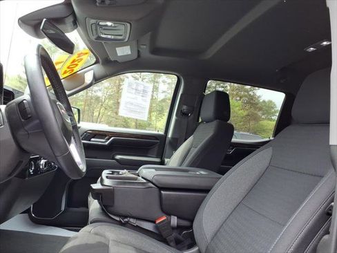 Used 2024 GMC Sierra 1500 Elevation AWD/4WD image 11