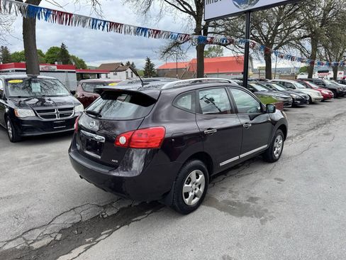 Used 2015 Nissan Rogue S w/ Convenience Package AWD/4WD image 9