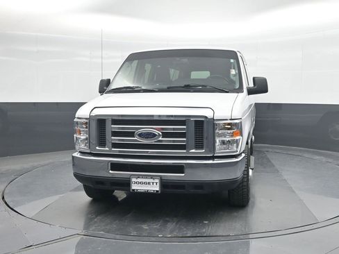 Used 2012 Ford E-350 and Econoline 350 XLT image 5
