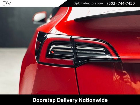 Used 2022 Tesla Model Y Performance AWD/4WD image 14