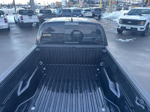 Used 2023 Toyota Tacoma TRD Off-Road image 8