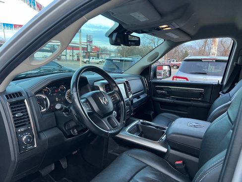 Used 2018 RAM 1500 Sport w/ Sport Premium Group image 9